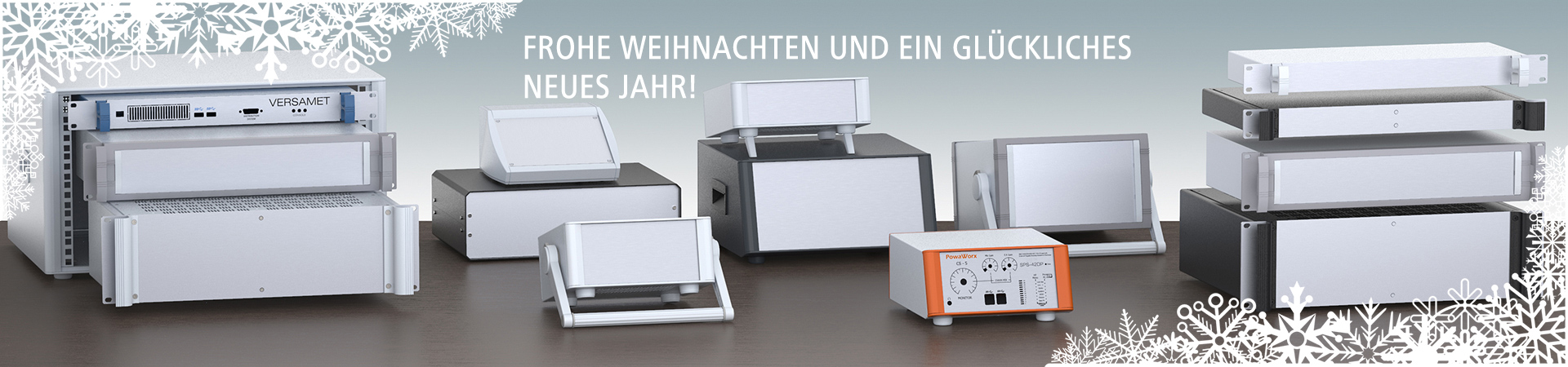 Instrumentengehäusen aus Aluminium sowie 19-Zoll-Rack-Gehäusen für moderne OEM-Elektronikausrüstung her. 